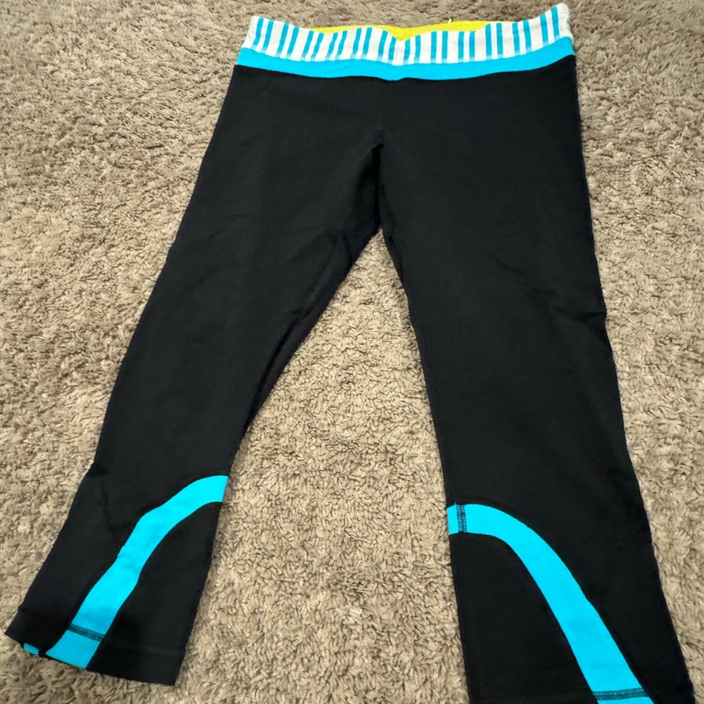 Lululemon Turquoise Cropped Leggings